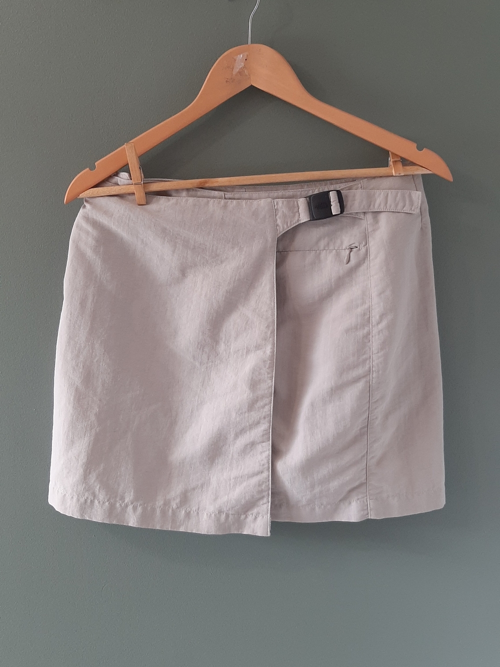 The North Face - Women’s Wrap Front Casual Skirt - Light Beige
